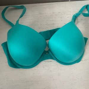 Victoria’s Secret lined Demi bra